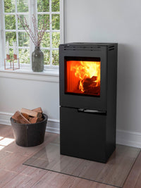 Aduro H5 Hybrid Stove in sleek black with smooth surfaces and sharp corners, showcasing its modern cubic design.